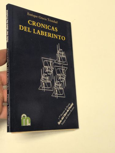 Portada del libro de Crónicas del laberinto