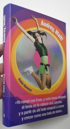 Portada del libro de Audrey, Wait!