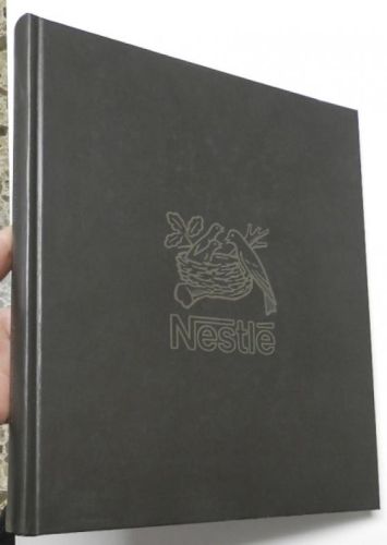 Portada del llibre de Una historia de la publicidad española: Reflejos de más de un siglo de Nestlé