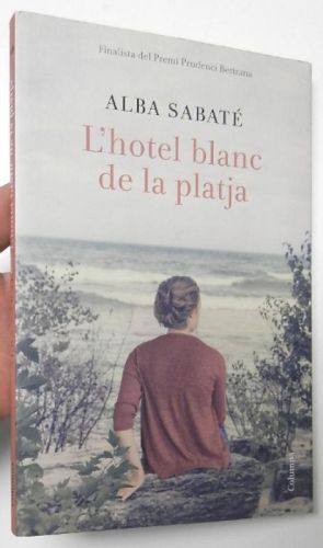 Portada del libro de L'hotel blanc de la platja