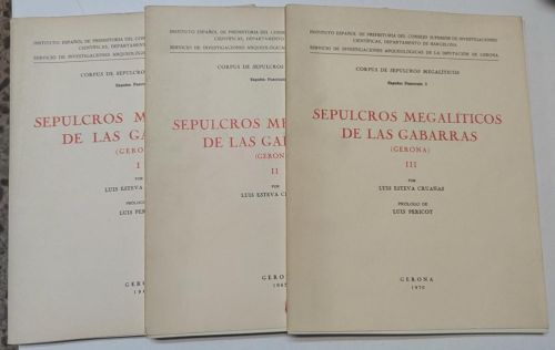 Portada del libro de Sepulcros megalíticos de Las Gabarras (3 tomos)