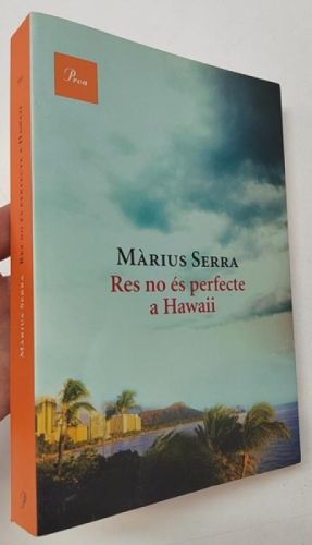 Portada del libro de Res no és perfecte a Hawaii