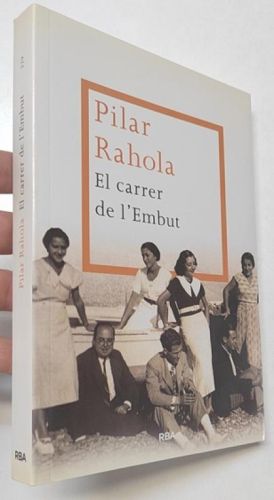 Portada del libro de El carrer de l'Embut