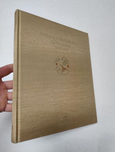 Portada del libro de Joieria i orfebreria catalanes, 1852-1939