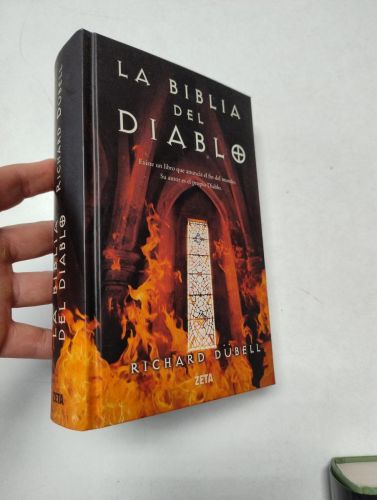 Portada del libro de La Biblia del Diablo