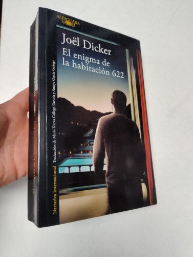 Portada del libro de El enigma de la habitación 622