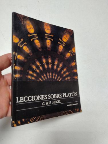 Portada del libro de LECCIONES SOBRE PLATON