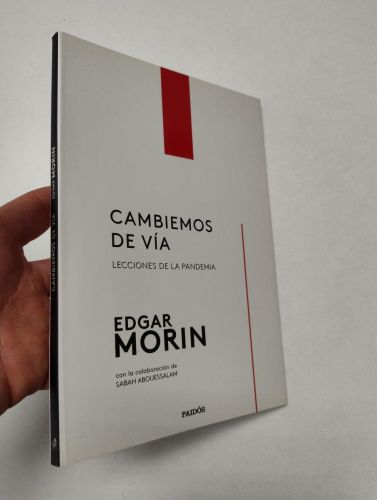 Portada del libro de Cambiemos de vía