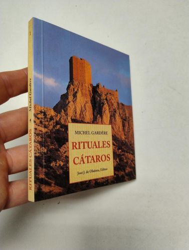 Portada del libro de Rituales cátaros