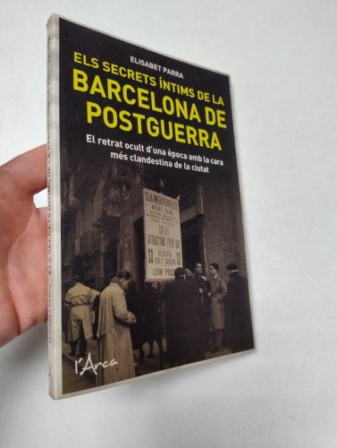 Portada del libro de Els secrets íntims de la Barcelona de postguerra