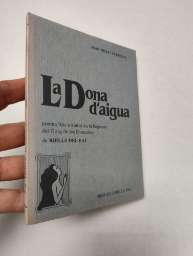 Portada del libro de La dona d'aigua