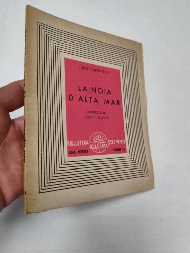 Portada del libro de La noia d'alta mar