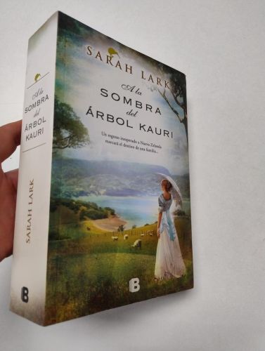 Portada del libro de A la sombra del árbol Kauri