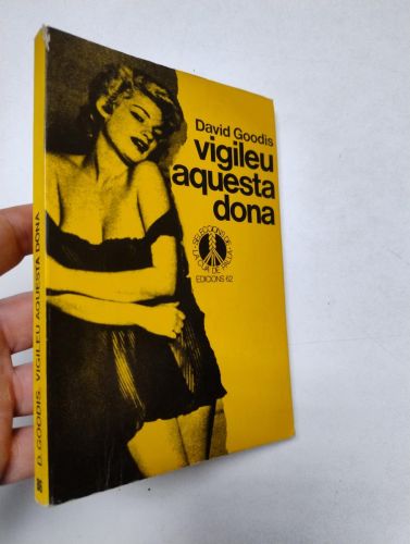 Portada del libro de Vigileu aquesta dona (Cua de Palla, 86)