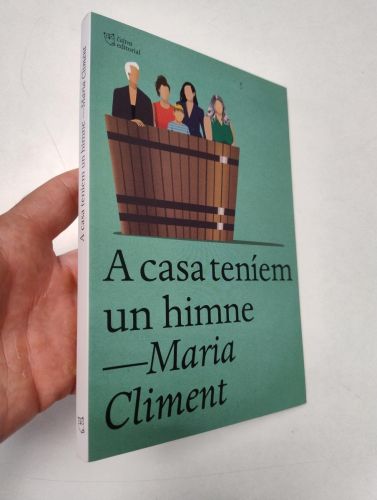 Portada del libro de A casa teníem un himne