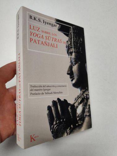 Portada del libro de Luz sobre los Yoga-sutras de Patañjali