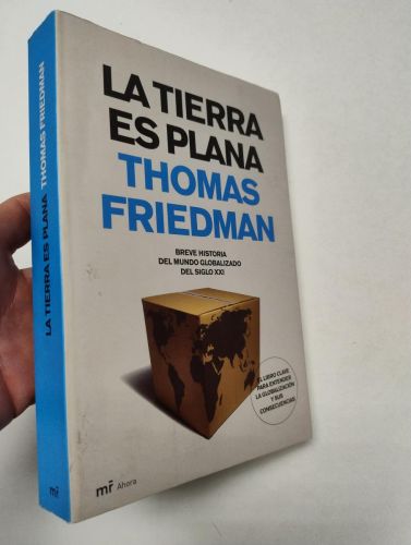 Portada del libro de La Tierra es plana