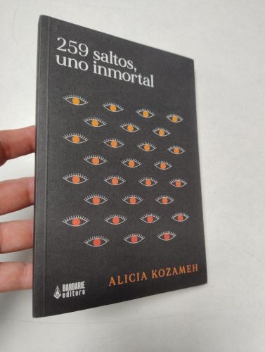 Portada del libro de 259 saltos, uno inmortal