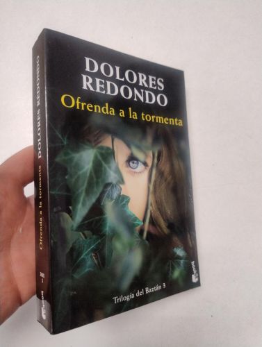 Portada del libro de Ofrenda a la tormenta