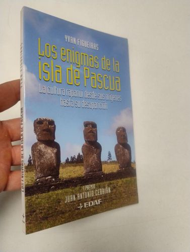 Portada del libro de Enigmas de la Isla de Pascua