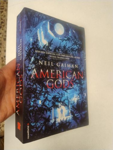 Portada del libro de American Gods