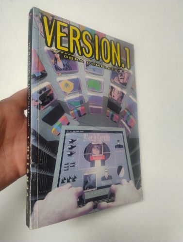 Portada del libro de Version.1 (8 números en 1 tomo. Obra completa)
