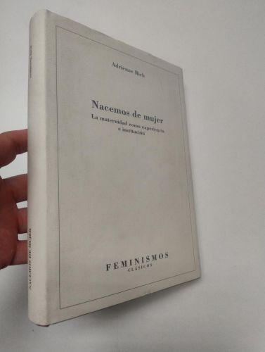 Portada del libro de Nacemos de mujer, La maternidad como experiencia e institución