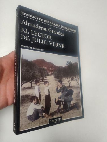 Portada del libro de El lector de Julio Verne