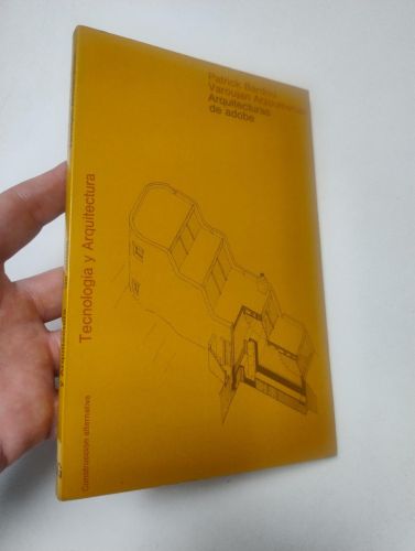 Portada del libro de Arquitecturas de adobe