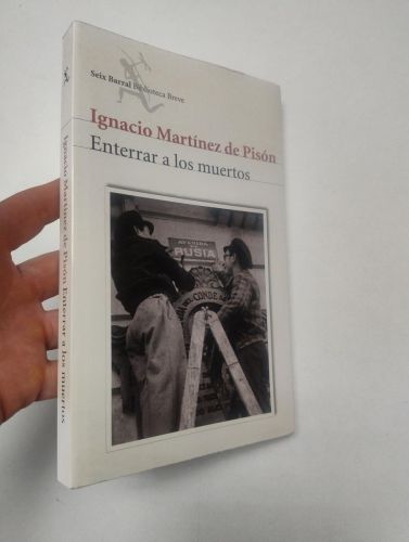 Portada del libro de Enterrar a los muertos