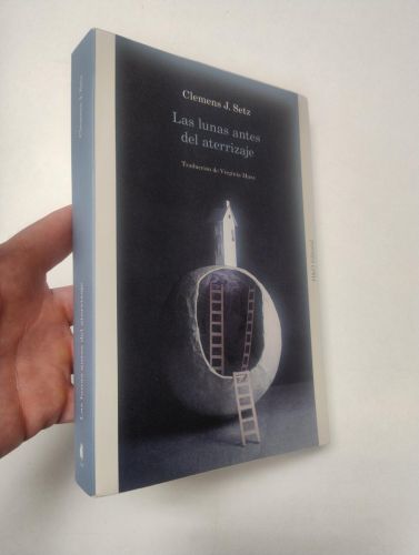 Portada del libro de Las lunas antes del aterrizaje