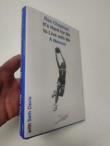 Portada del llibre de It's Hard for Me to Live with Me: A Memoir