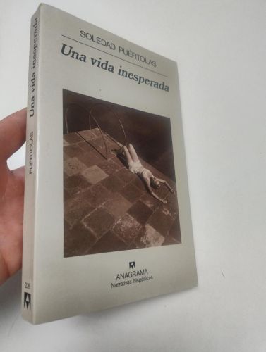 Portada del libro de Una vida inesperada (dedicado por la autora)