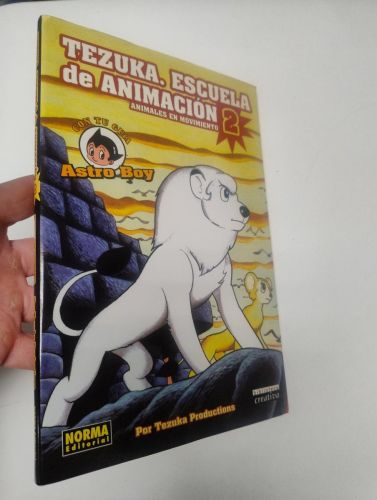 Portada del libro de Tezuka. Escuela de animación, 2. Animales en movimiento