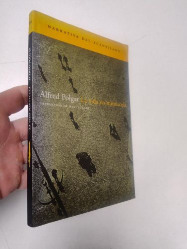 Portada del libro de La vida en minúscula