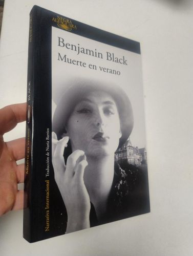 Portada del libro de Muerte en verano (Quirke 4)