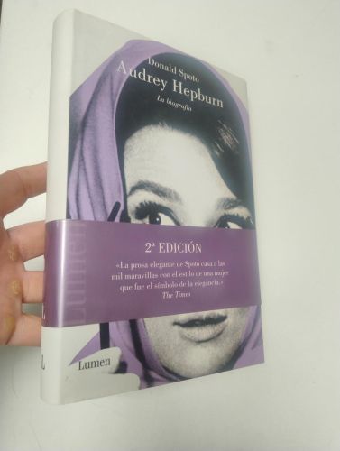 Portada del libro de Audrey Hepburn
