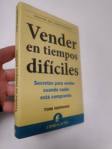 Portada del libro de Vender en tiempos difíciles