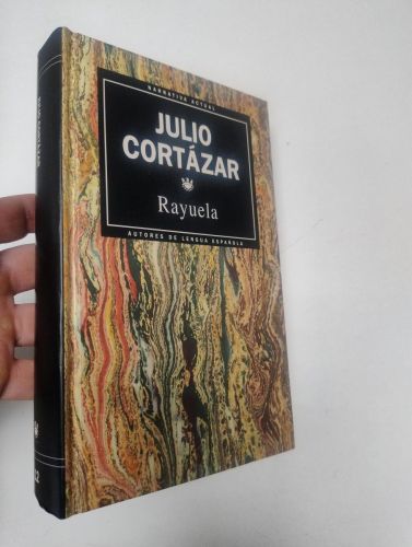 Portada del libro de Rayuela