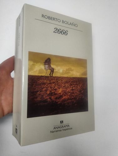 Portada del libro de 2666 