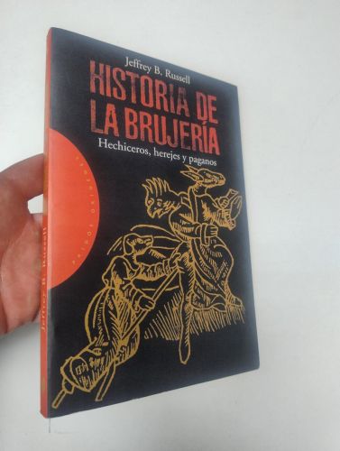 Portada del libro de Historia de la brujería