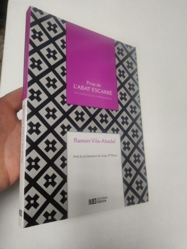 Portada del libro de Prop de l'abat Escarré