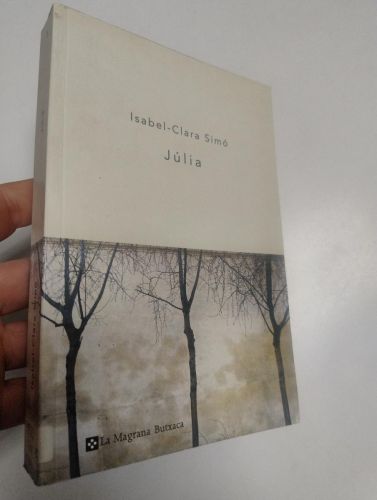 Portada del libro de Júlia