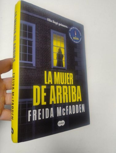 Portada del libro de La mujer de arriba