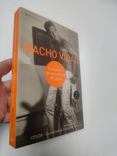 Portada del libro de Nacho Vidal. Confesiones de una estrella del porno