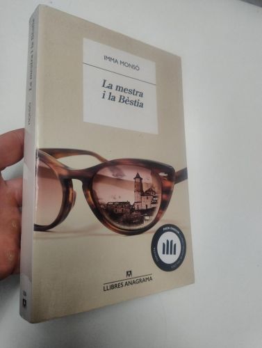 Portada del libro de La mestra i la Bèstia