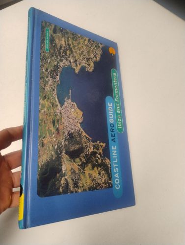 Portada del libro de Coastline aeroguide. Ibiza and Formentera