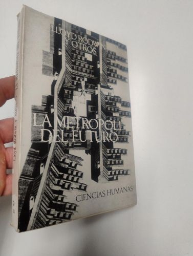 Portada del libro de La metrópoli del futuro