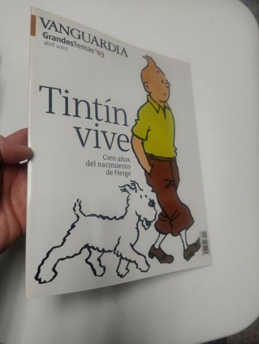 Portada del libro de Tintín vive