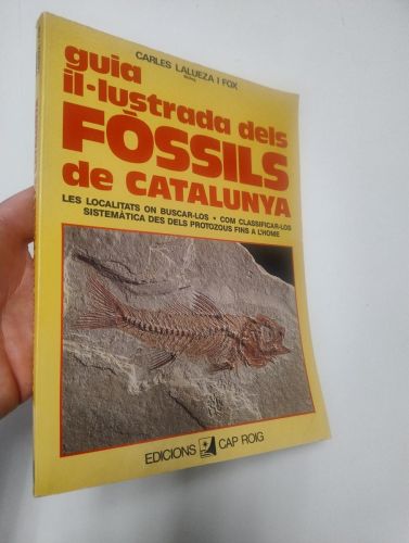 Portada del libro de Guia il·lustrada dels fòssils de Catalunya